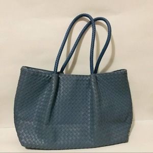 Lulu Dharma Blue Woven Shoulder Bag